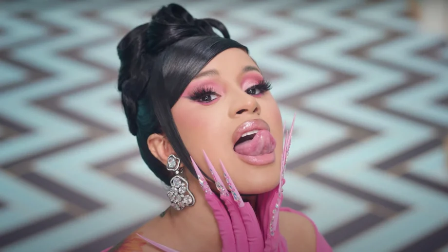 Know rapper Cardi-B find out her Net Worth, Details Inside! 766557